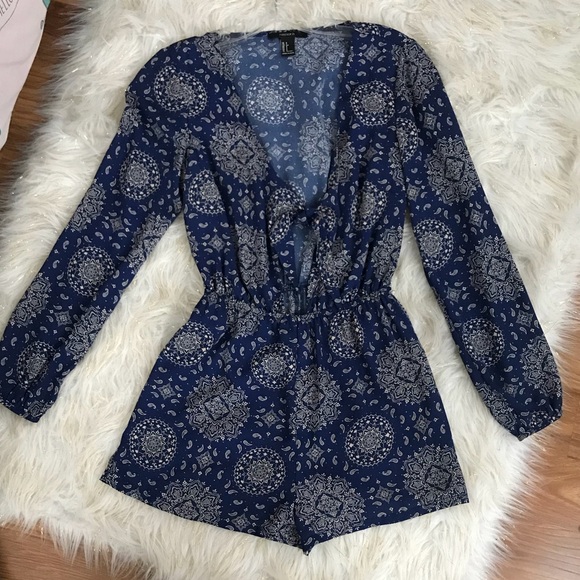 romper - Picture 2 of 3